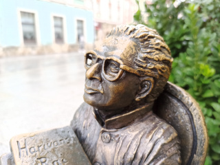 Foto eines Zwerges Poeta
