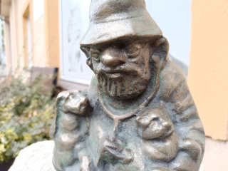 Foto eines Zwerges Weterynarz