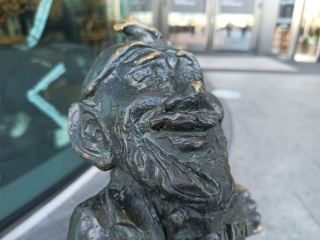 Foto eines Zwerges Concierge