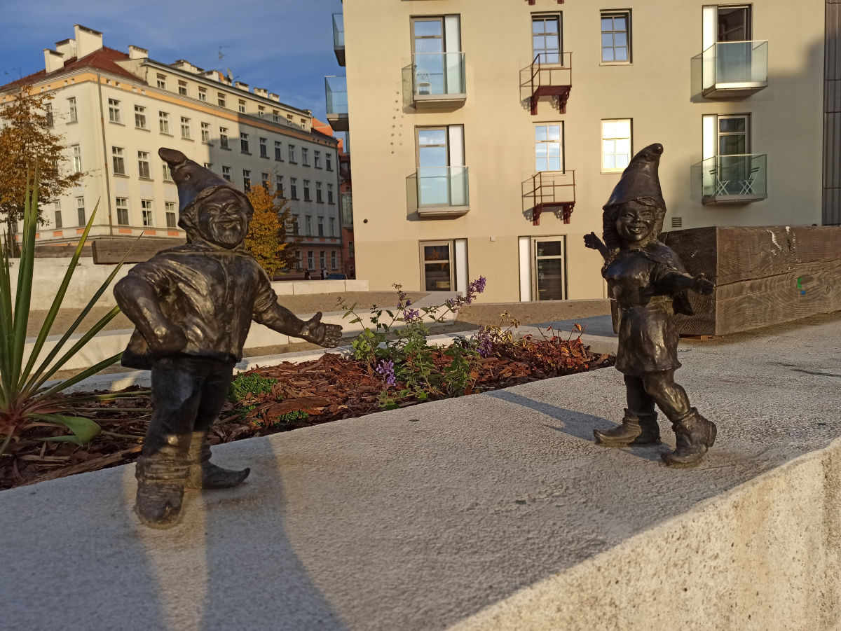Photo of dwarves Maria i Feniks