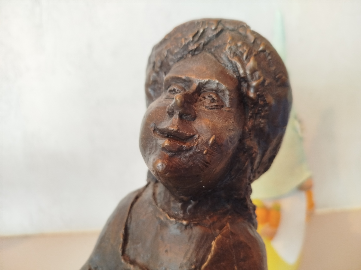 Photo of dwarf Giaga close-up
