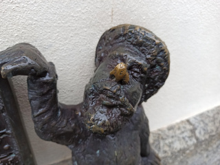 Foto eines Zwerges Karmello