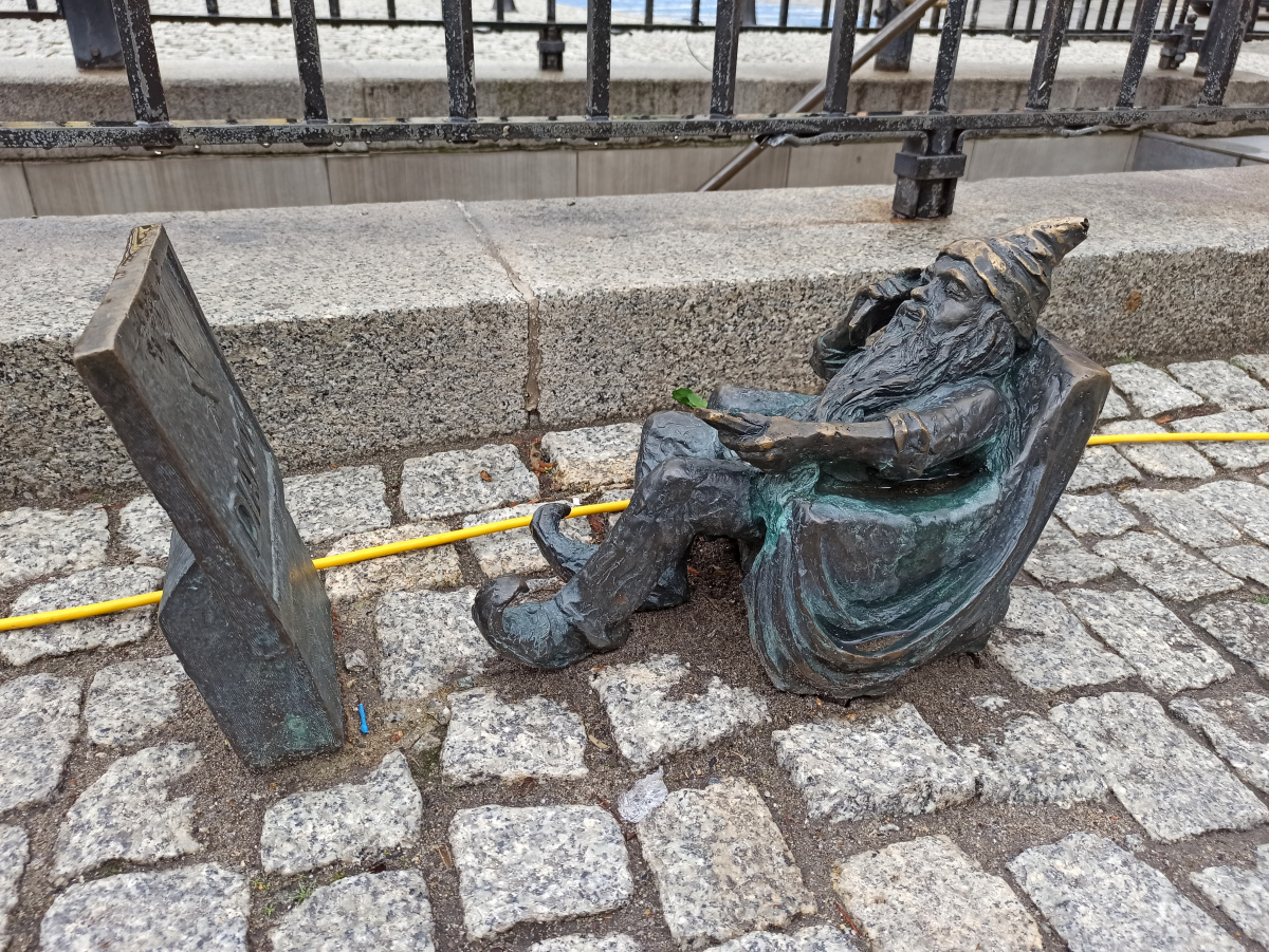 Foto zwerg Dialogomir