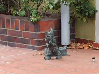 Foto eines Zwerges Budinpolek