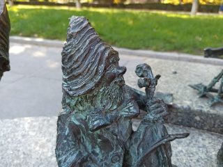 Foto eines Zwerges Wiolonczelista II