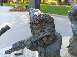 Foto eines Zwerges Flecista