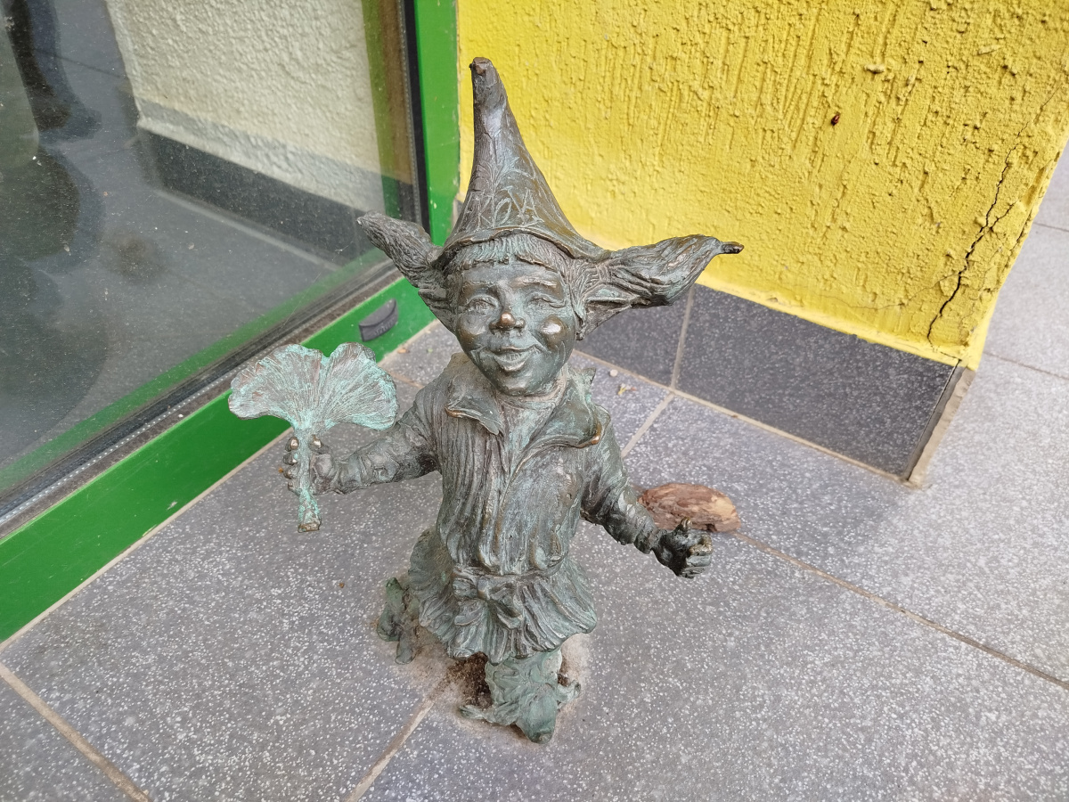 Foto zwerg Ecola (Ekola, Ekolinka)