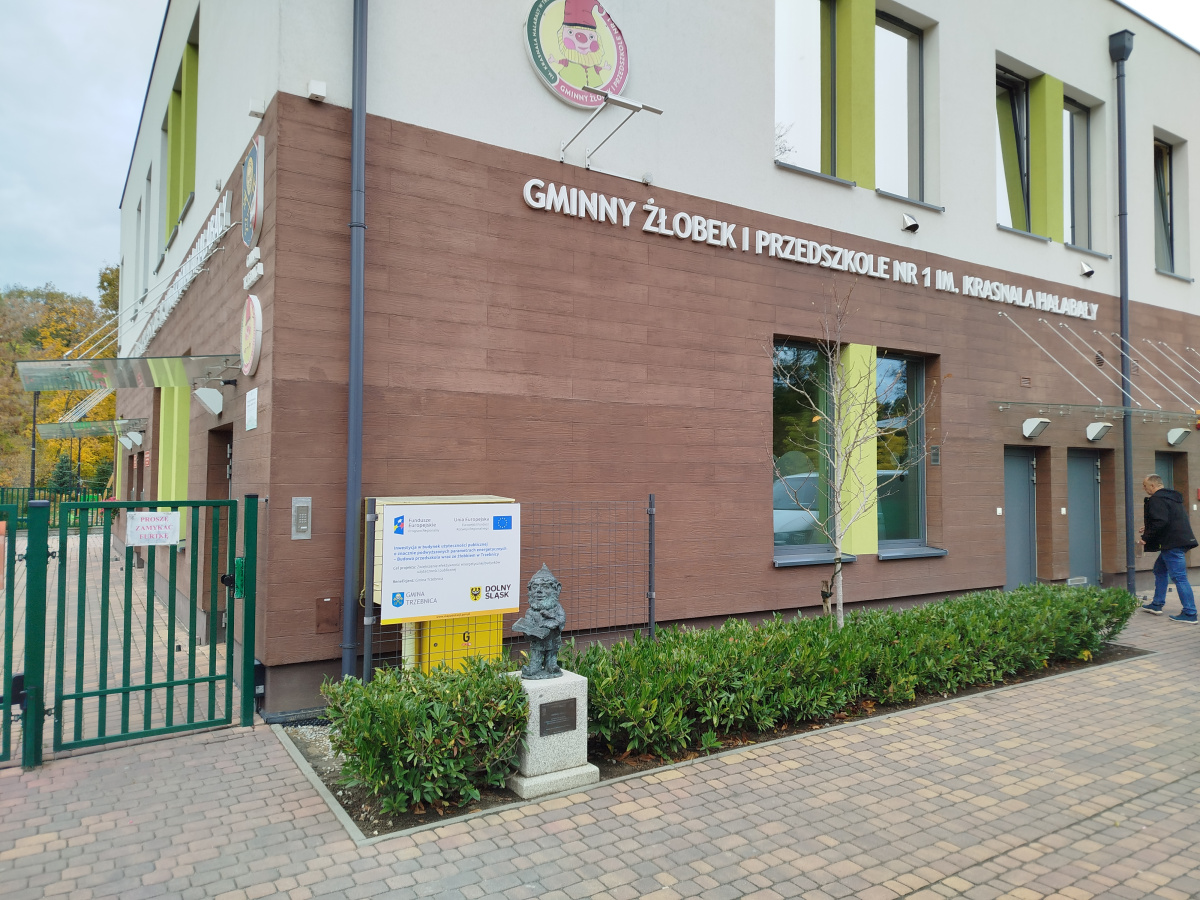  Foto de la ubicación del enano enano Hałabała