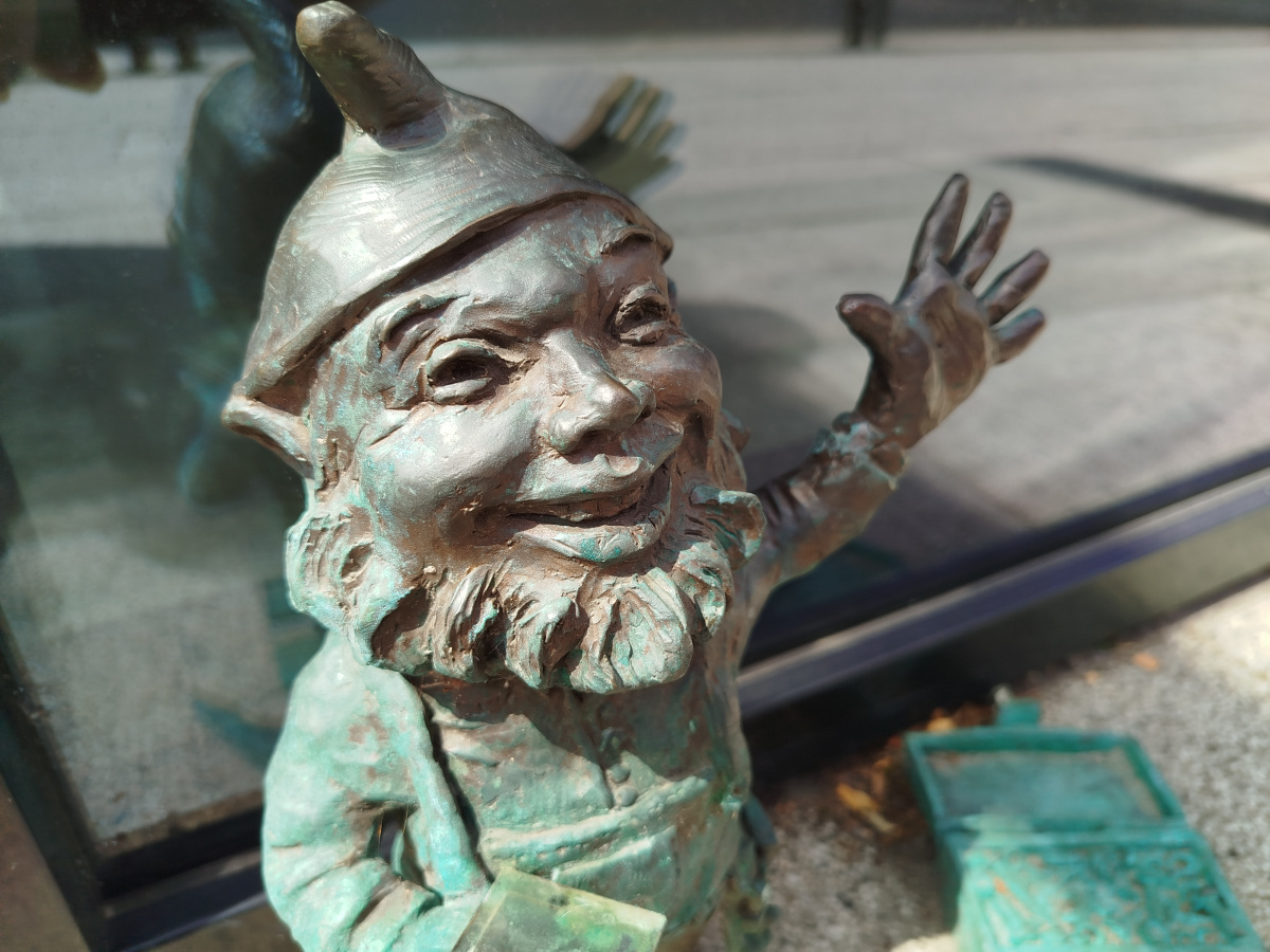 Photo of dwarf Oferteusz close-up