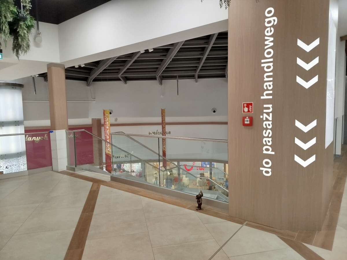  Foto de la ubicación del enano enano Inwestor (Wizjoner Marino)