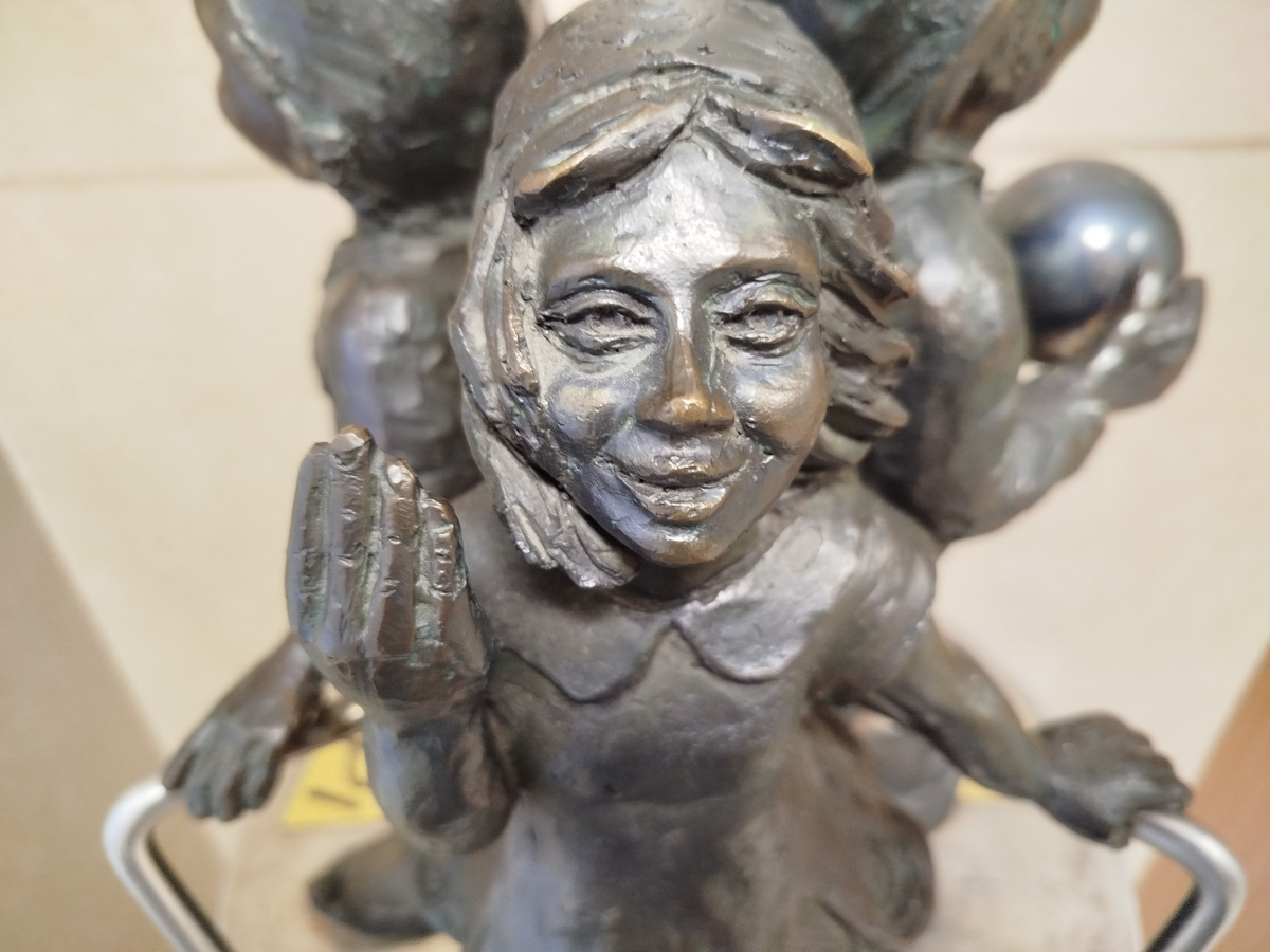 Foto enano Migi en primer plano