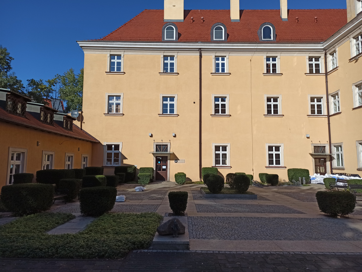 Foto vom Standort des Zwerges zwerg Sprawiedliwiusz