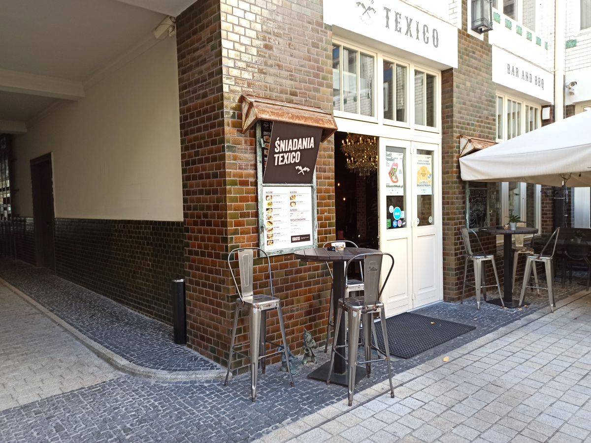 Foto vom Standort des Zwerges zwerge Krasnale tolerancji (Afrokrasnale)